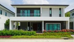 รีวิว CENTRO ราชพฤกษ์-นครอินทร์ บ้านเดี่ยวสไตล์โมเดิร์น เพียง 1 กม.* ถึงถนนราชพฤกษ์ 3 นาที* ถึง MRT บางรักใหญ่ ใกล้ Central 3 แห่ง เริ่ม 8.9 ล้าน*