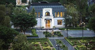 แสนสิริ เปิดตัว “นาราสิริ วิคตัวร์ กรุงเทพกรีฑา” บ้านเดี่ยวลักซ์ชัวรีระดับ Legacy แห่งปีใน Sansiri Luxury Collection มูลค่ากว่า 7,000 ลบ. ปักหมุด Future Ultra Luxury District รับดีมานด์กลุ่ม UNHWIs หนุนดีมานด์อสังหาโต ระยะยาว