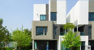 รีวิว INNER PEACE สาทร-ท่าพระ พรีเมียมทาวน์โฮม และบ้านแฝด 3 ชั้น ใกล้ BTS ตลาดพลู และ The Mall Lifestore ท่าพระ เริ่ม 6.5 ล้าน*