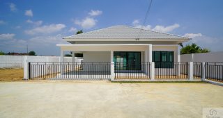 รีวิว Living Sense 2 บ้านฉาง-ระยอง บ้านเดี่ยวชั้นเดียวสไตล์โมเดิร์น ทำเล EEC ใกล้สุขุมวิท มอเตอร์เวย์ และสนามบินอู่ตะเภา ราคาเริ่ม 3.89 ล้าน*