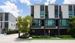 รีวิว บ้านกลางเมือง สาทร-กัลปพฤกษ์ 2 ทาวน์โฮม 3 ชั้น ติดถนนใหญ่กัลปพฤกษ์ เชื่อมต่อสาทร เพียง 10 นาที* เริ่ม 5.99 ล้าน*