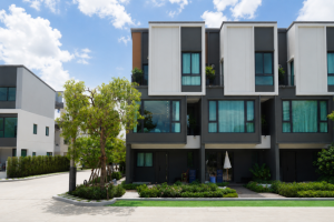 รีวิว บ้านกลางเมือง สาทร-กัลปพฤกษ์ 2 ทาวน์โฮม 3 ชั้น ติดถนนใหญ่กัลปพฤกษ์ เชื่อมต่อสาทร เพียง 10 นาที* เริ่ม 5.99 ล้าน*