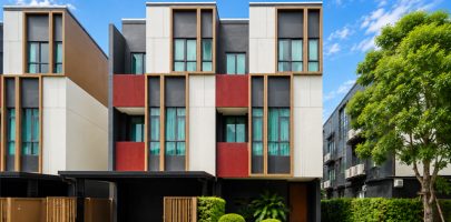 รีวิว บ้านกลางเมือง Classe สุขุมวิท 77 บ้านแฝดและทาวน์โฮมหรู ทำเลอ่อนนุช ส่วนกลางครบ Fitness 24 ชม. เริ่ม 13.9-19.9 ล้านบาท*