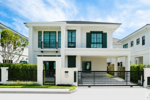 รีวิว เศรษฐสิริ ดอนเมือง บ้านเดี่ยวหรูสไตล์ Georgian พร้อม Clubhouse วิวทะเลสาบ เริ่ม 12.99 ล้าน*