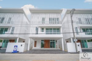 EP.2268 รีวิว พระราม 9 เรสซิเดนท์ RAMA IX RESIDENCE  บ้านเดี่ยวหลังใหญ่ ลงเสาเข็มเต็มพื้นที่บ้าน พร้อมลิฟต์โดยสารส่วนตัว เอกสิทธิ์ เพียง 3 ยูนิต เท่านั้น เริ่ม 35 ล้านบาท*